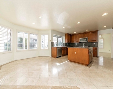 227 Calle Concordia - Photo Thumbnail 9