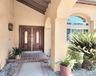 227 Calle Concordia - Photo Thumbnail 1