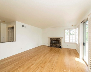 227 Calle Concordia - Photo Thumbnail 10