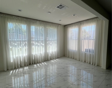 11375 Vista - Photo Thumbnail 7