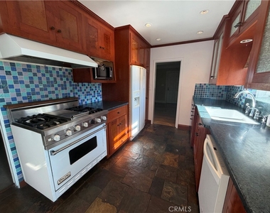 8541 Orangewood - Photo Thumbnail 9