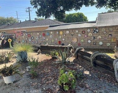 8541 Orangewood - Photo Thumbnail 41