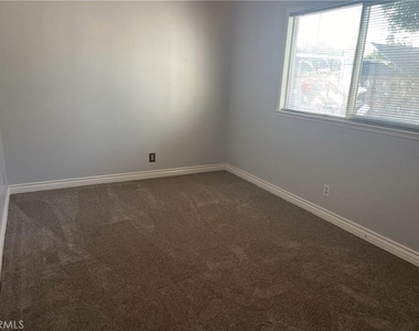 8541 Orangewood - Photo Thumbnail 35