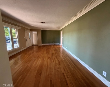 8541 Orangewood - Photo Thumbnail 7
