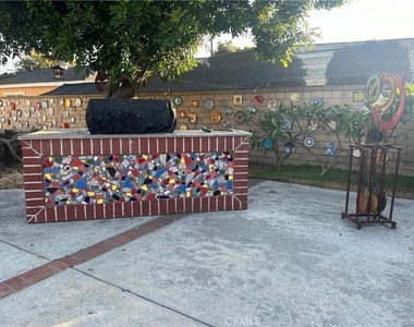 8541 Orangewood - Photo Thumbnail 40