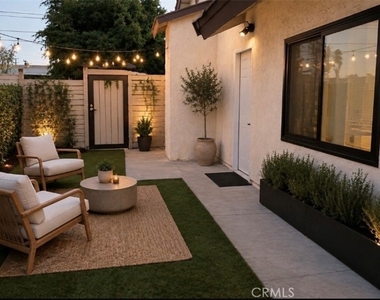 220 E Madison - Photo Thumbnail 11