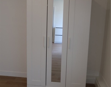 220 E Madison - Photo Thumbnail 8