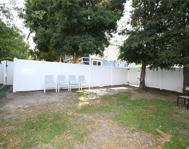 24263 Los Codona - Photo Thumbnail 12