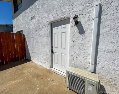 2767 Attenborough Place - Photo Thumbnail 3