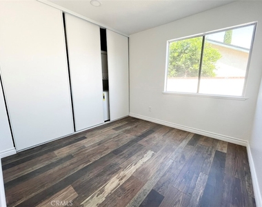 2767 Attenborough Place - Photo Thumbnail 5
