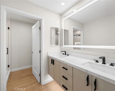 3241 San Amadeo - Photo Thumbnail 10