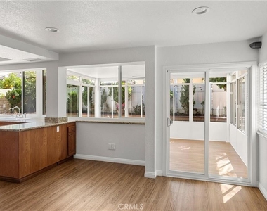 371 N Brook Glen Lane - Photo Thumbnail 11