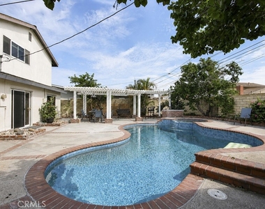19832 Chesapeake Lane - Photo Thumbnail 31