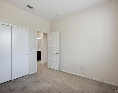 42910 Avenida Amistad - Photo Thumbnail 26