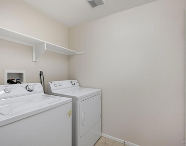 42910 Avenida Amistad - Photo Thumbnail 14