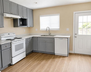 2056 Alum Rock Avenue - Photo Thumbnail 4