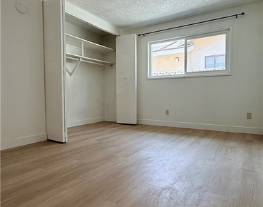 3341 E Calle Baja - Photo Thumbnail 4