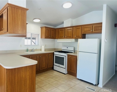 32070 Anna Marie Lane - Photo Thumbnail 4