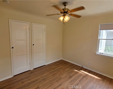 2102 La Paloma - Photo Thumbnail 10