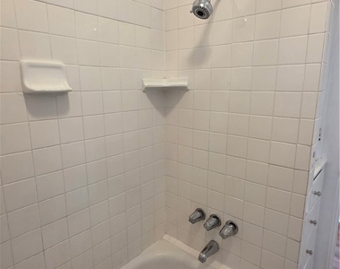 2102 La Paloma - Photo Thumbnail 12