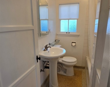 2102 La Paloma - Photo Thumbnail 13