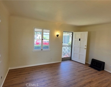 2102 La Paloma - Photo Thumbnail 5