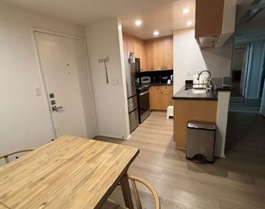 1440 Veteran Avenue - Photo Thumbnail 8