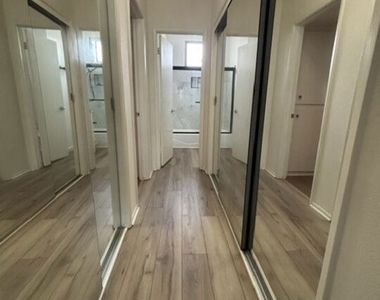 1440 Veteran Avenue - Photo Thumbnail 7