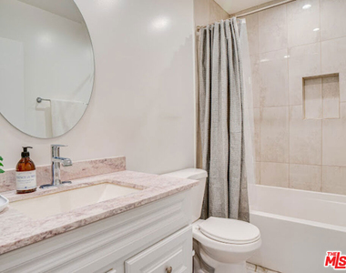 1836 Lake Street - Photo Thumbnail 16