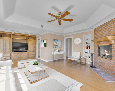 3836 Glenridge Drive - Photo Thumbnail 15