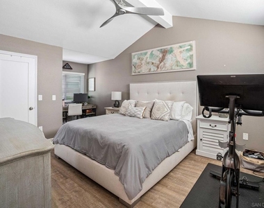 933 Hygeia Avenue - Photo Thumbnail 4