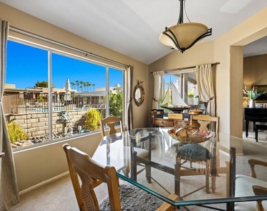 48110 Via Hermosa - Photo Thumbnail 11