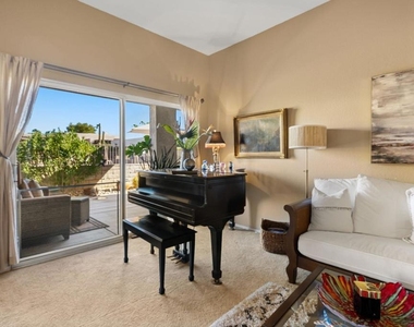 48110 Via Hermosa - Photo Thumbnail 6
