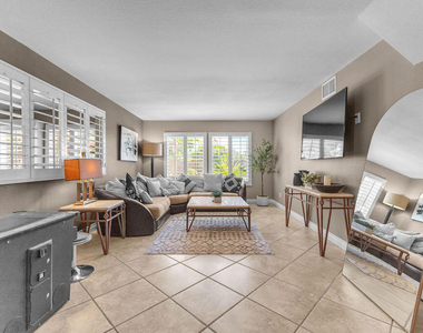 44310 Villeta Drive - Photo Thumbnail 20