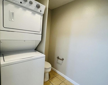 45245 Seeley Drive - Photo Thumbnail 10