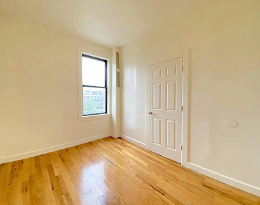 566 West 162nd Street - Photo Thumbnail 4