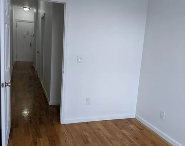 560 West 163rd Street - Photo Thumbnail 7