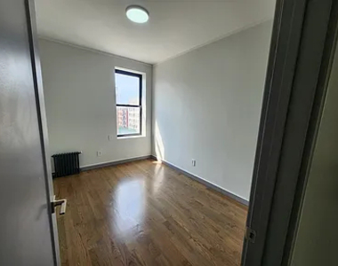 560 West 163rd Street - Photo Thumbnail 6