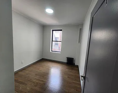560 West 163rd Street - Photo Thumbnail 4