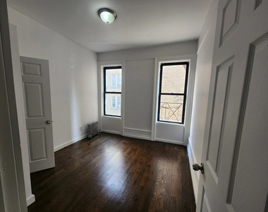 569 West 171st Street - Photo Thumbnail 4