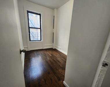 569 West 171st Street - Photo Thumbnail 2