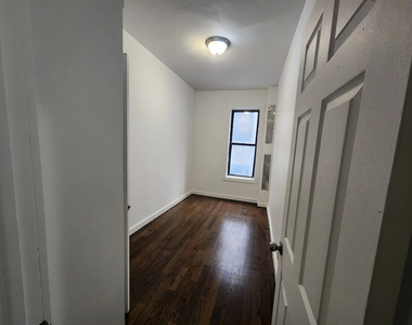 569 West 171st Street - Photo Thumbnail 6