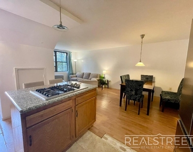 189 Saratoga Ave - Photo Thumbnail 5
