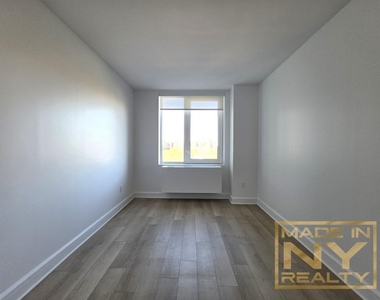 62-11 108th Street - Photo Thumbnail 6