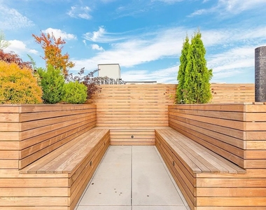 824 Lexington Avenue - Photo Thumbnail 6