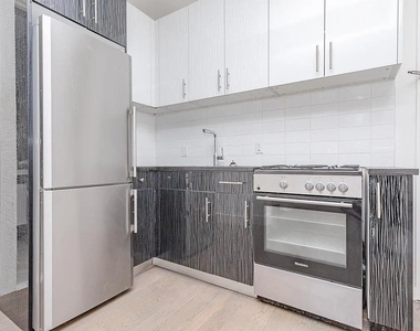 824 Lexington Avenue - Photo Thumbnail 1