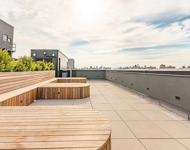 824 Lexington Avenue - Photo Thumbnail 5