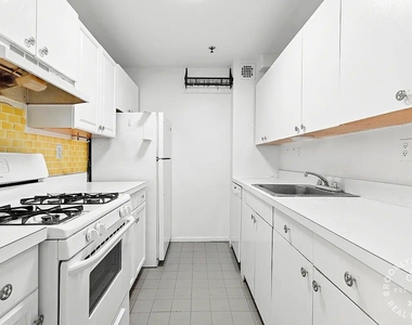 373 Pacific St. - Photo Thumbnail 3