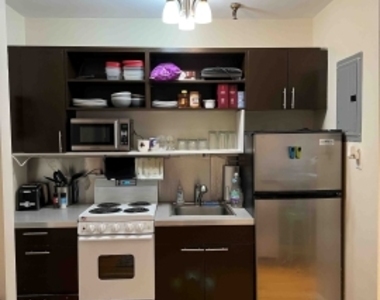 475 Park Dr - Photo Thumbnail 7