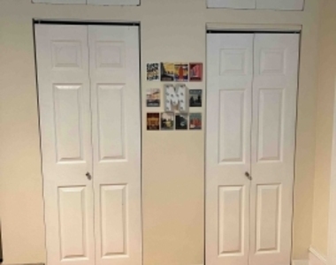 475 Park Dr - Photo Thumbnail 4